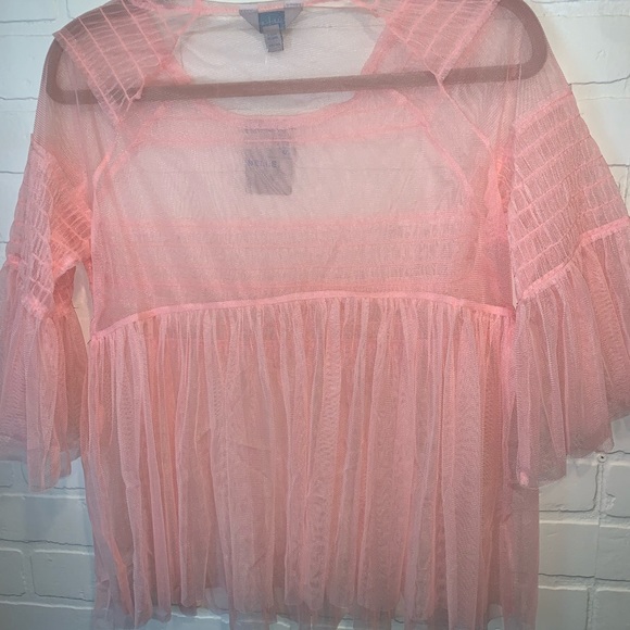 Peach pearl pull over top - Picture 4 of 4